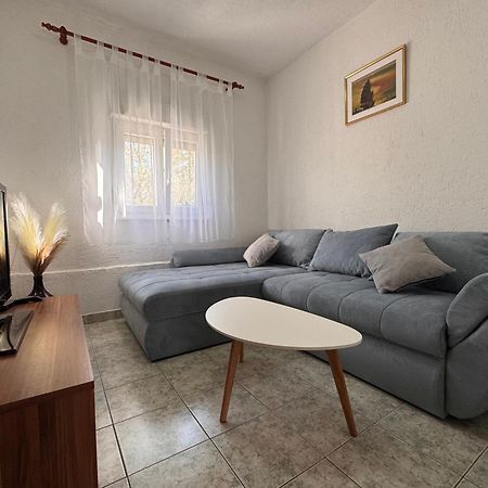 Apartments Fortuna Biograd Na Moru Exteriör bild