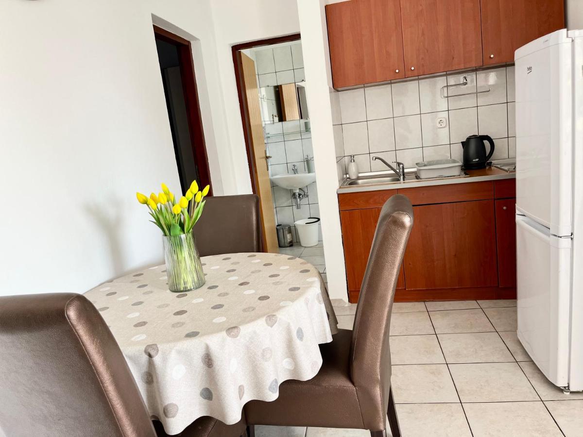 Apartments Fortuna Biograd Na Moru Exteriör bild