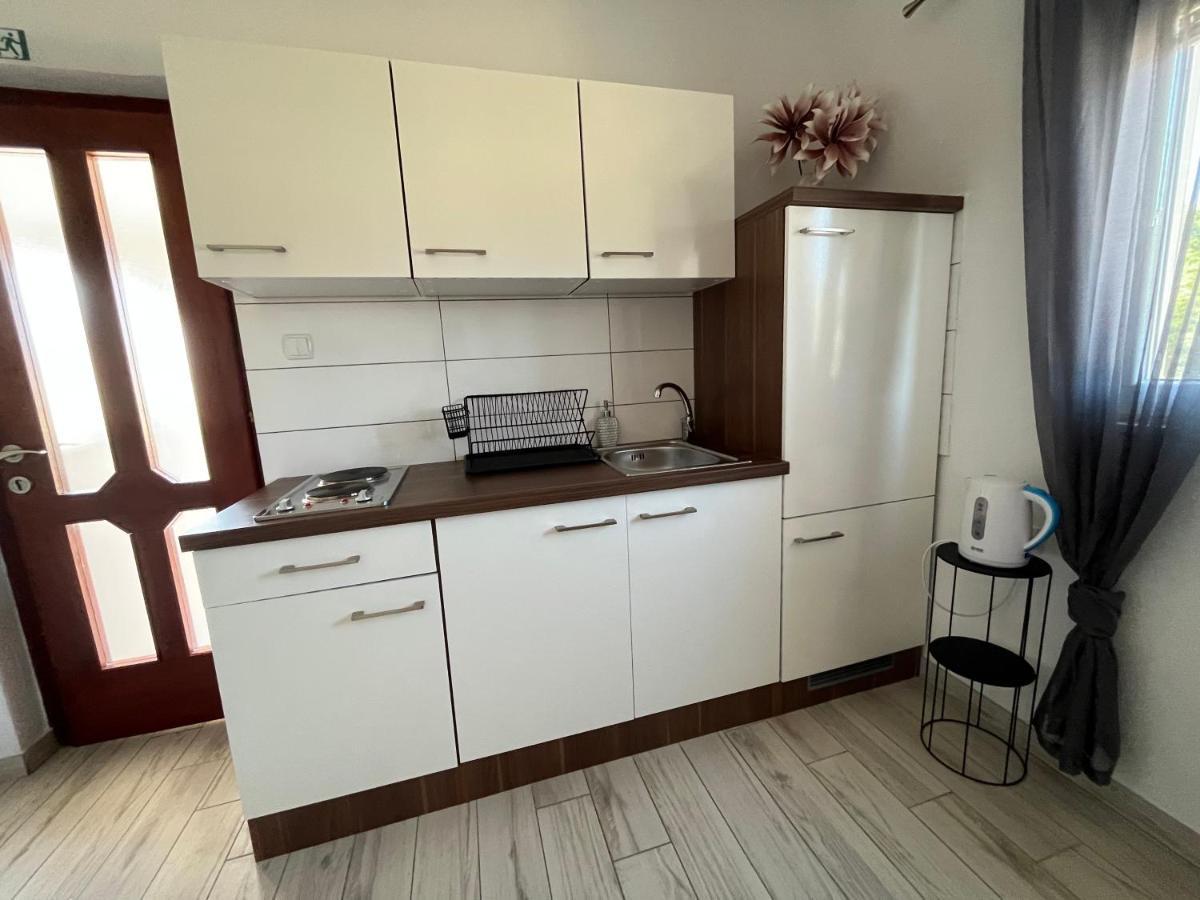 Apartments Fortuna Biograd Na Moru Exteriör bild