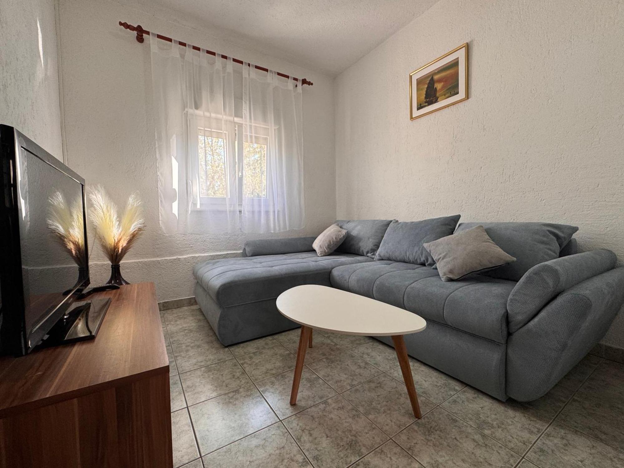 Apartments Fortuna Biograd Na Moru Exteriör bild